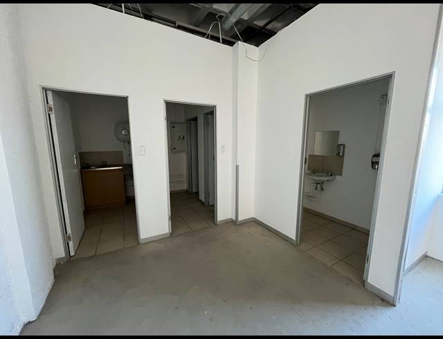 185M² RETAIL TO LET IN MILNERTON CENTRAL